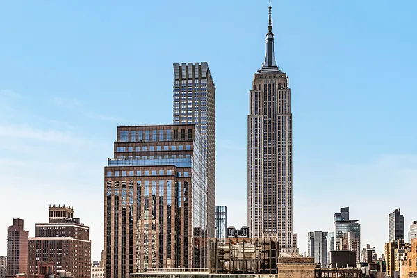 Rented by R New York | media 2