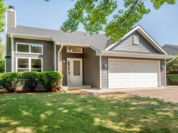 1065 Kettle Creek Rd, Eagan, MN 55123