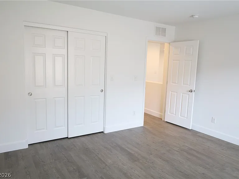 5469 Atrium Woods Ln — Photo 24