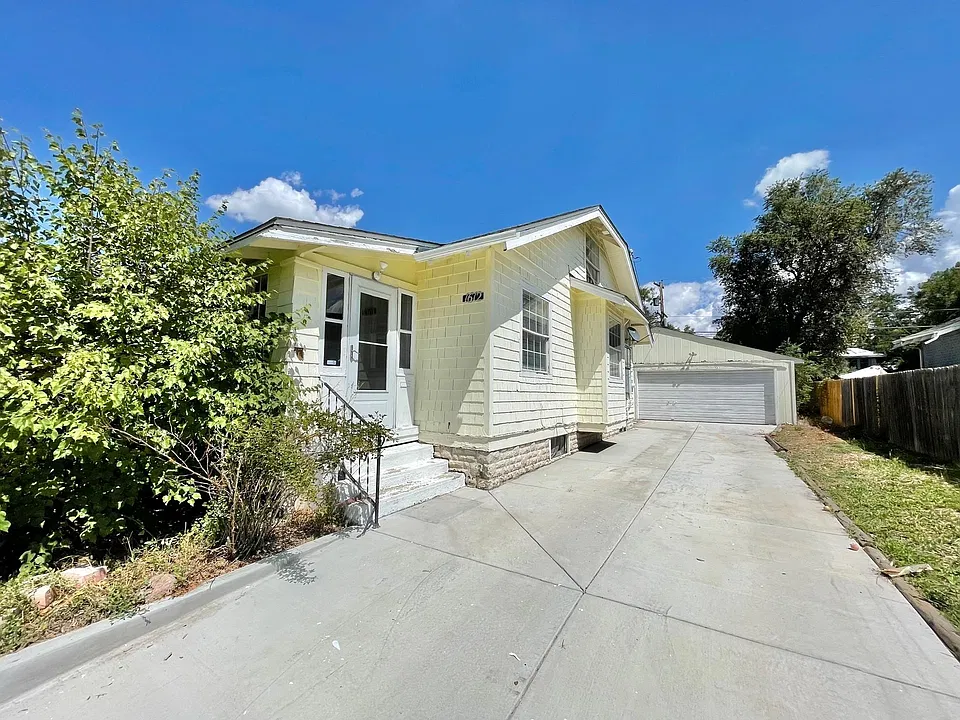 1612 Tamarac St