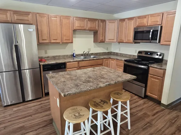 29 Railroad Sq, Plymouth, NH 03264