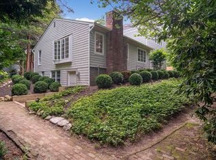 69 Buell Lane Ext, East Hampton, NY 11937