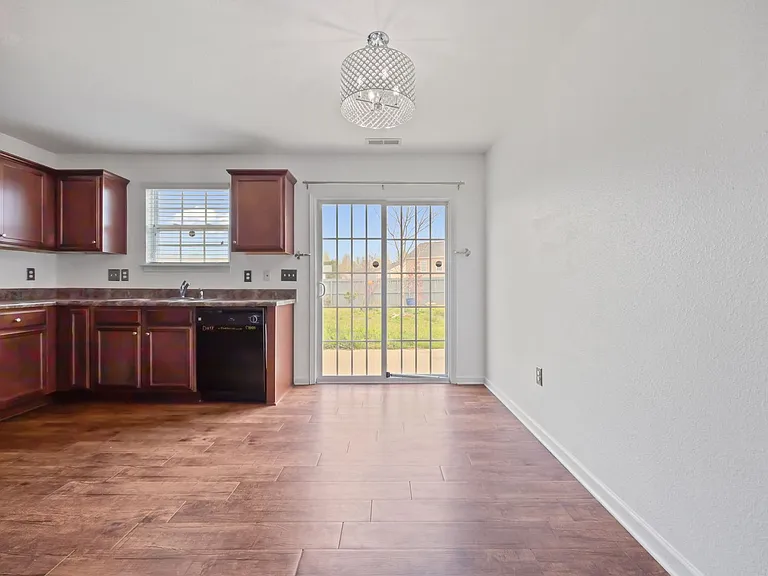 239 Battery Way — Photo 9