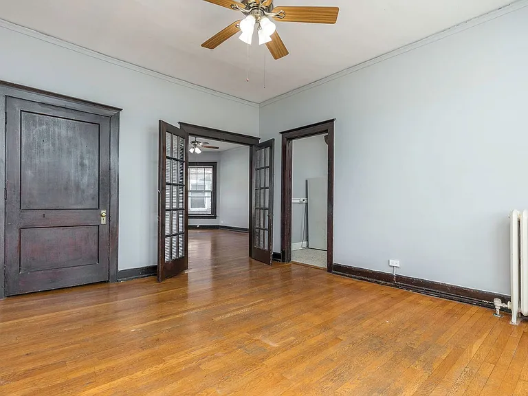 Cavalier Apartments — Photo 22