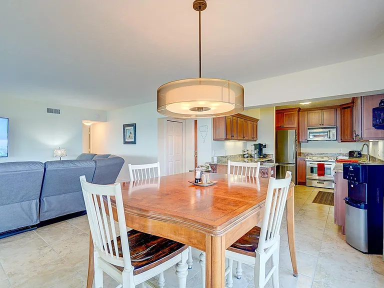 1289 NE Ocean Blvd #10 — Photo 17