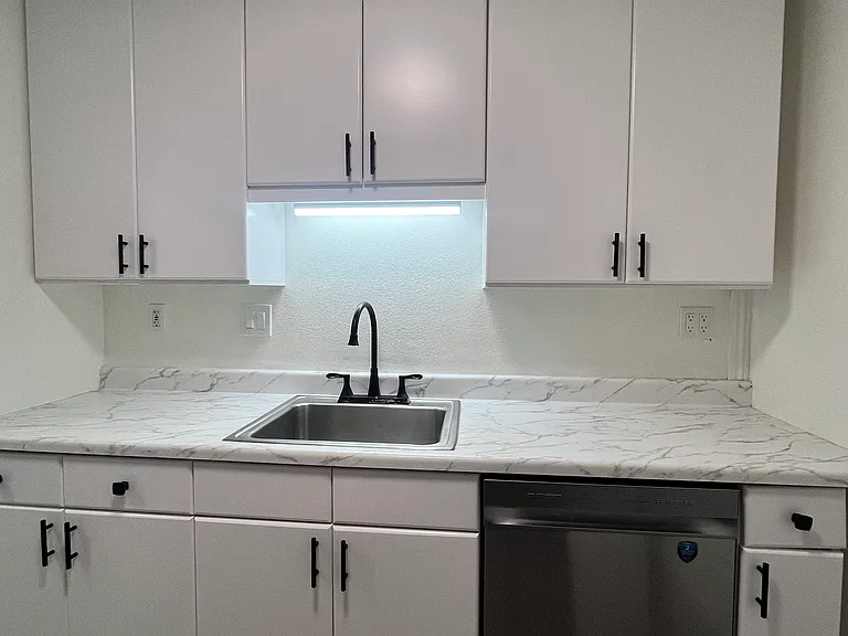234 5th Ave #6 — Photo 10