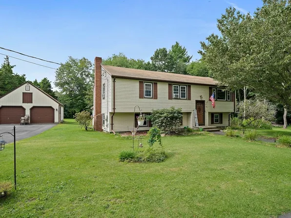 65 West St, Plympton, MA 02367