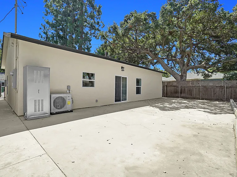 1223 S Santa Anita Ave — Photo 22