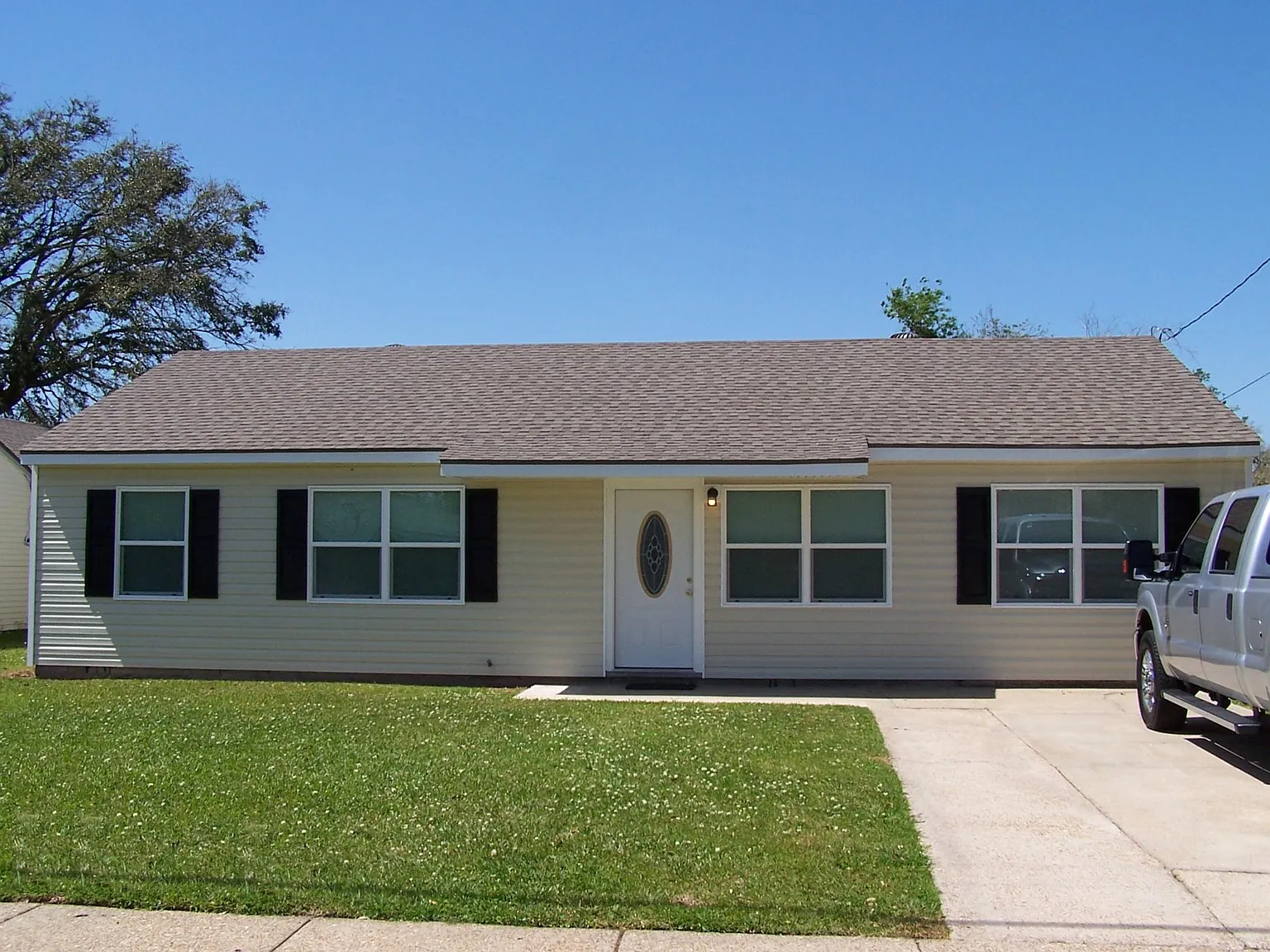 3 bed, 1436 sqft, $1,600 — Photo 1