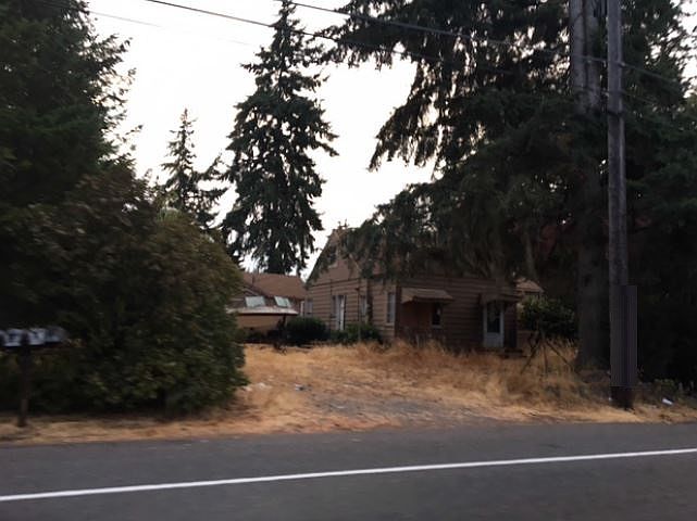 2nd image of 10223 Ainsworth Ave S
