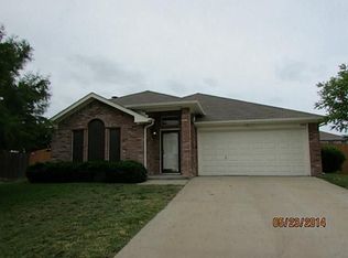 1402 Rye Glen Dr, Midlothian, TX 76065