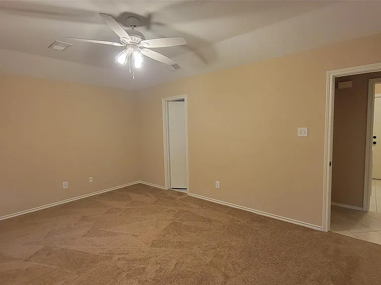 3335 Lakeland Gardens Dr — Photo 15