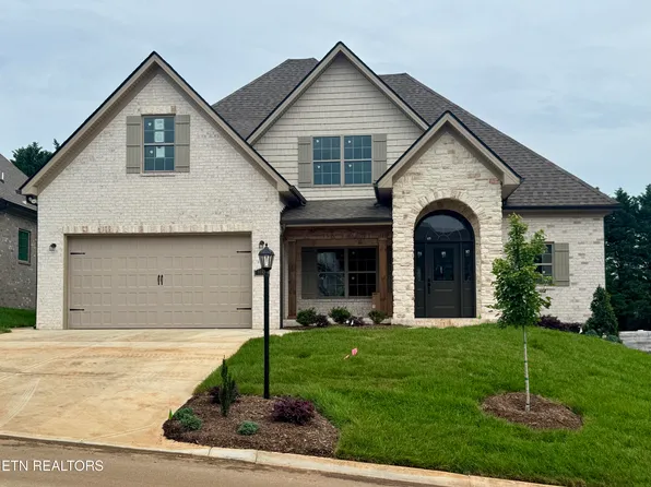 8848 Dancing Bear Ln, Knoxville, TN 37923
