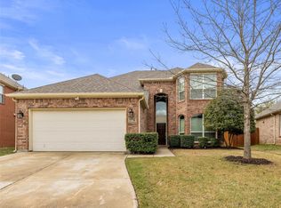 2736 Maple Creek Dr, Fort Worth, TX 76177