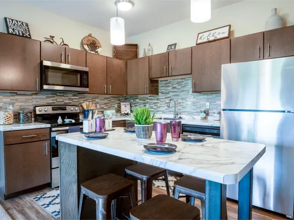 Park West 205 Apartment Homes