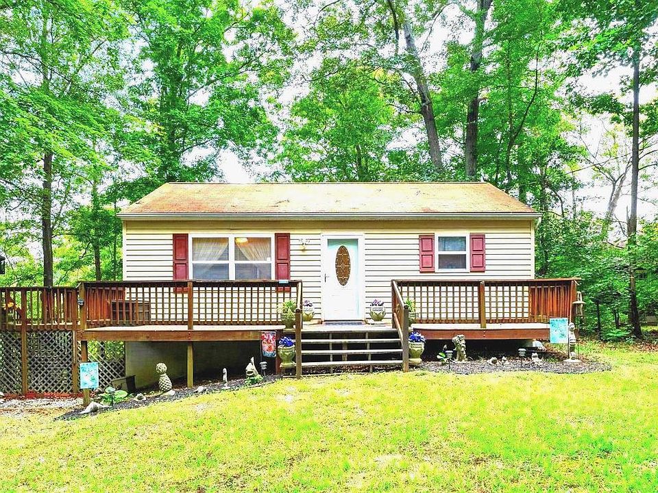 1st image of 95 Carolina Dr