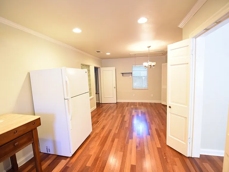 9015 San Leandro Dr — Photo 16