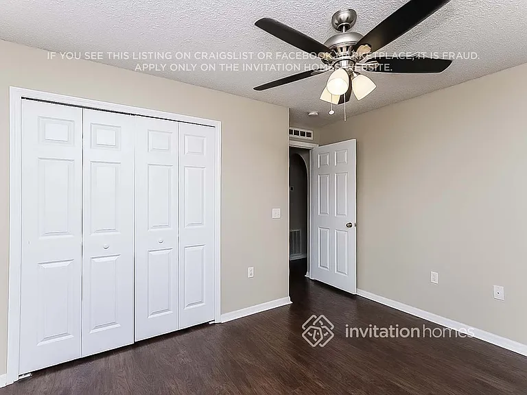 17037 Holmby Ct — Photo 16