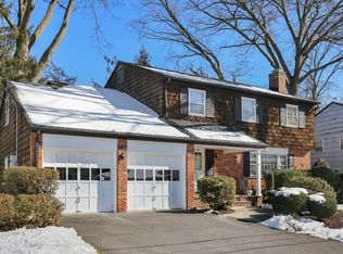 440 Manor Ave, Cranford, NJ 07016
