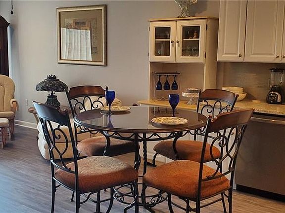 5th image of 4359 Tahitian Gardens Cir APT E