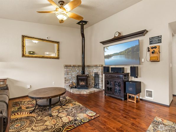 9139 50th Place W, Mukilteo, WA 98275