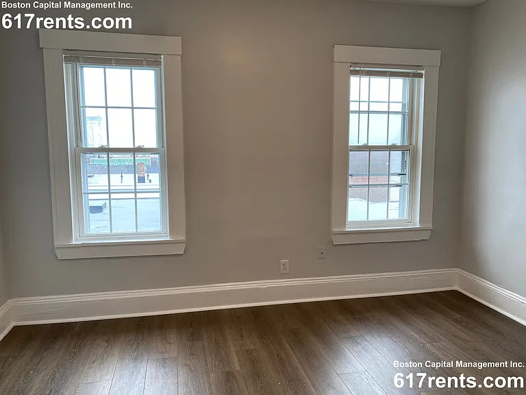 202 Congress Ave #3 — Photo 6