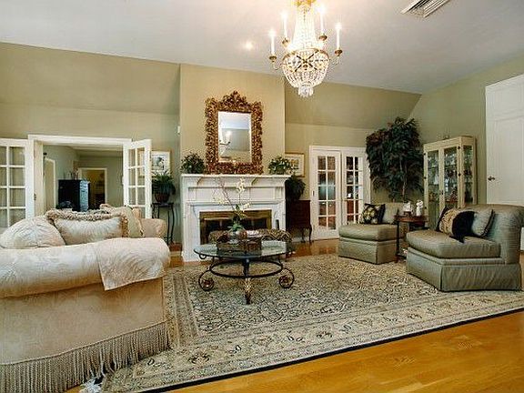 3rd image of 401 Poinciana Dr