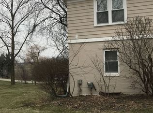 40705 W 13 Mile Rd, Novi, MI 48377