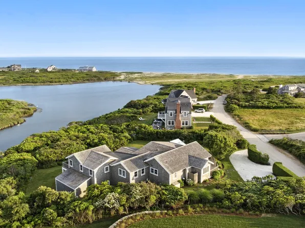 45 Starbuck Rd, Nantucket, MA 02554