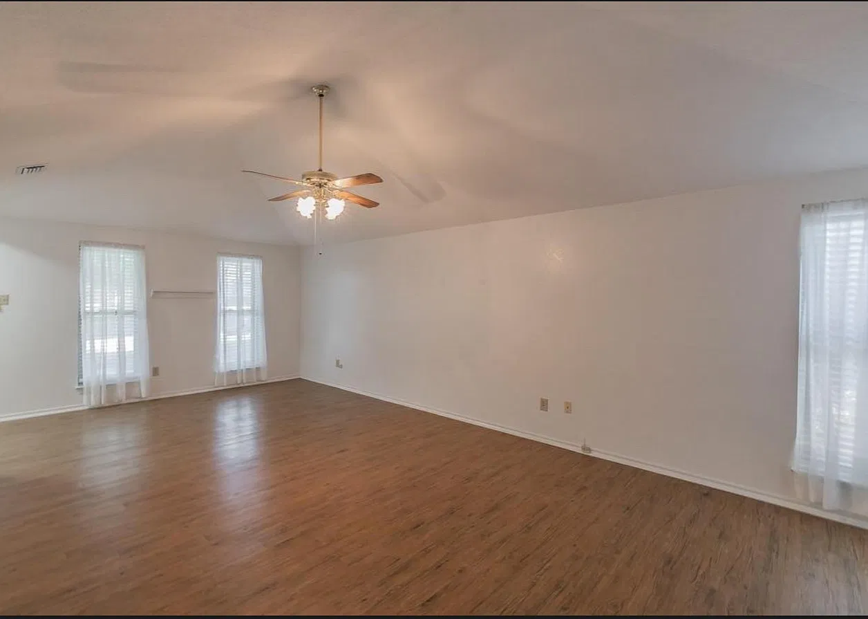 1317 Bryan Pl — Photo 1
