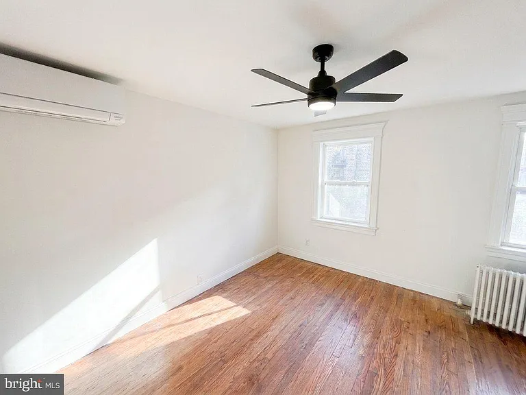 1835 Corcoran St NE — Photo 8