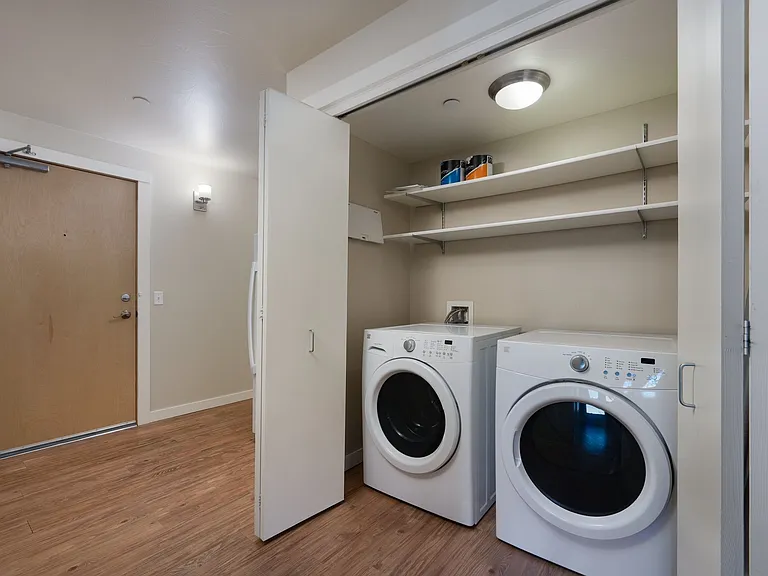 210 S Cottonwood Rd #208 — Photo 8