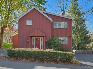434 Swanson Dr, Thornwood, NY 10594