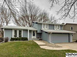 2561 S 138th St, Omaha, NE 68144