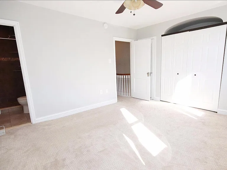 638 Maris St — Photo 11