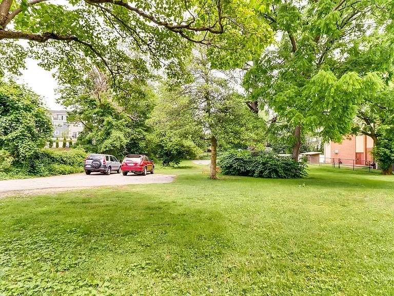 36 E Burke Ave #1 — Photo 19
