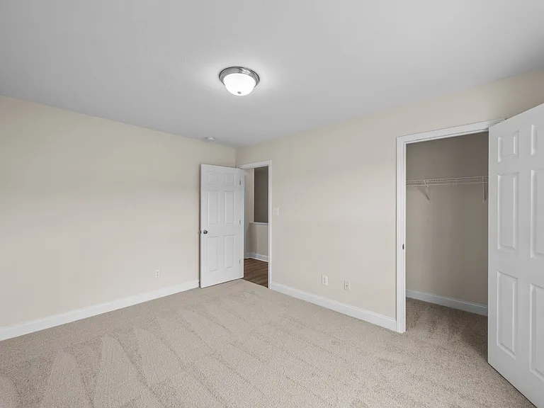 203 Macdonald Blvd — Photo 25