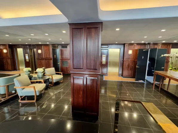 750 Park Avenue 8D1 image 10 of 11