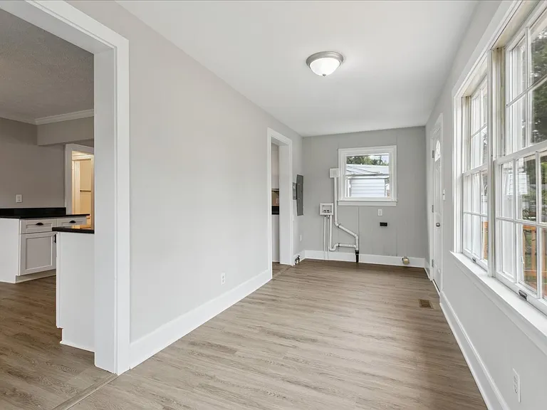 101 Pulaski St — Photo 15