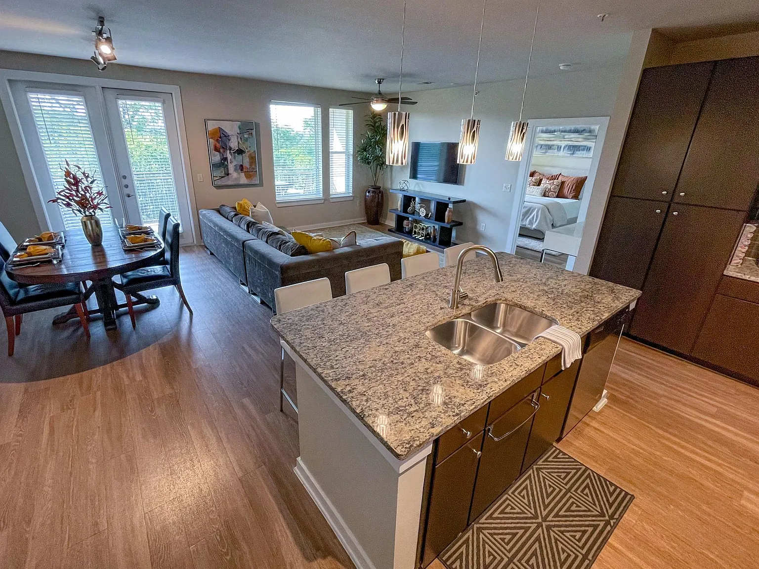 2 bed, 1296 sqft, $4,250 — Photo 1