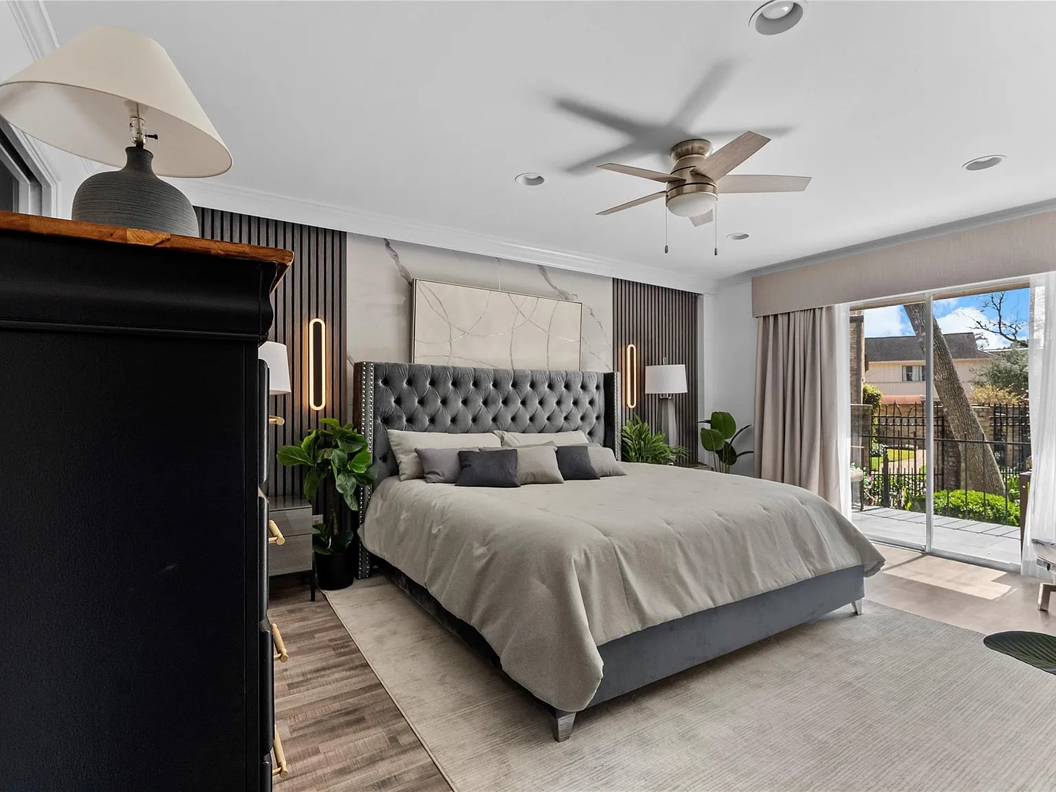 2 bed, 2.0 bath, 1302 sqft, $2,800 — Photo 4