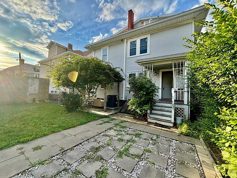 307 Washington St #2 — Photo 34