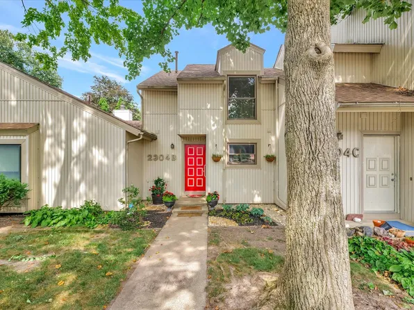 2304 Melrose Dr APT B, Champaign, IL 61820