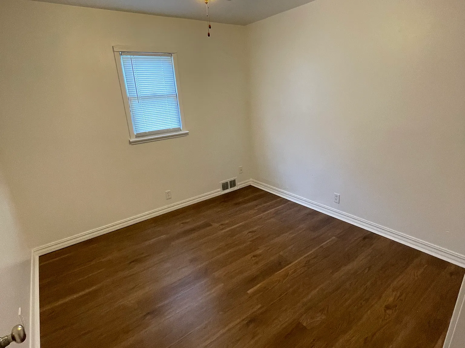 1 bed, 550 sqft, $750 — Photo 4