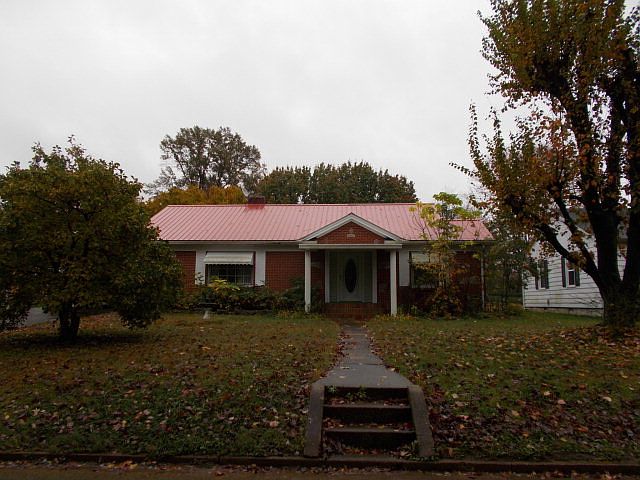 1st image of 168 Washington Ave