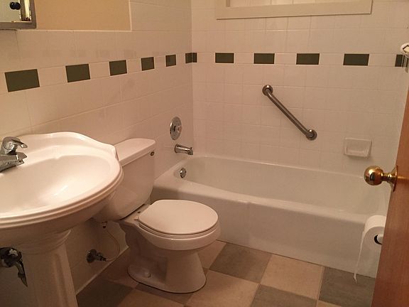 5th image of 1115 Dale Pl APT 2