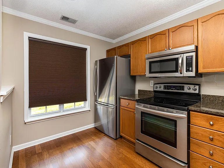 2118 Preakness Ct — Photo 5