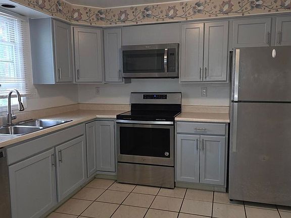 3rd image of 3310 Millersport Hwy APT A