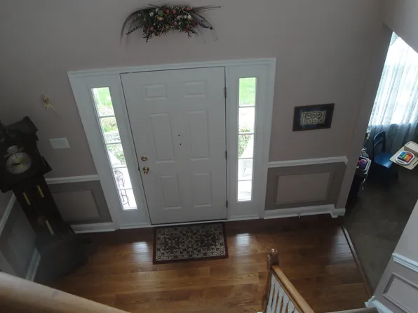 6 Ealey Ct, Glassboro, NJ 08028