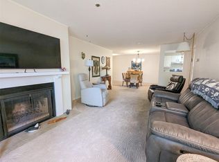 1560 Hillside Ave #309, Victoria, BC V8T5B8